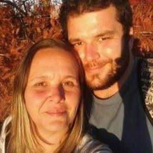 Meet your Posher, Lora